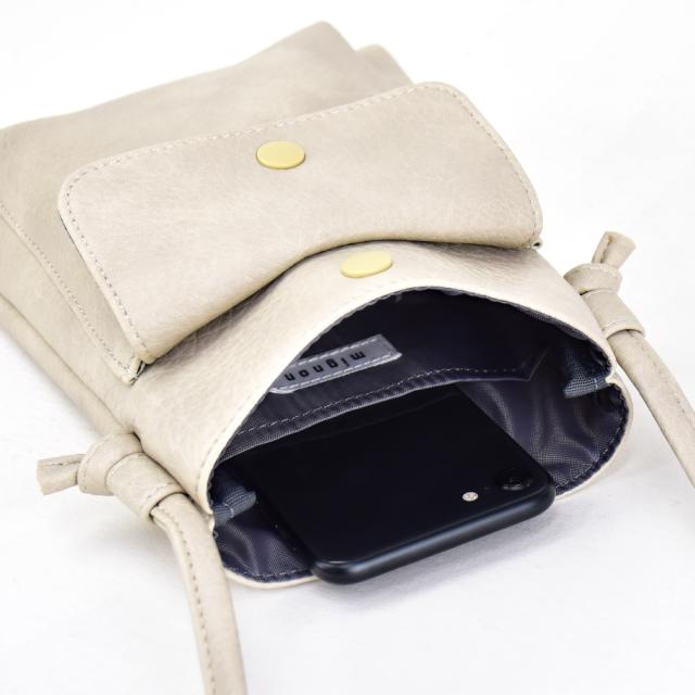 ショルダーバッグ
