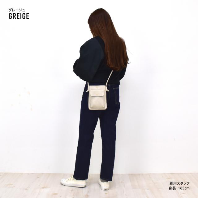 ショルダーバッグ