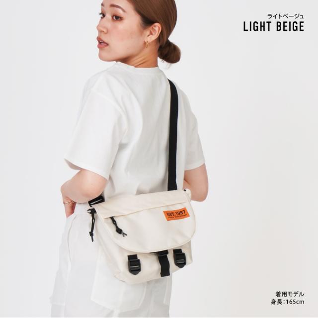 ショルダーバッグ