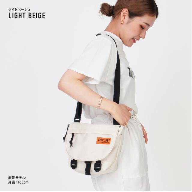 ショルダーバッグ