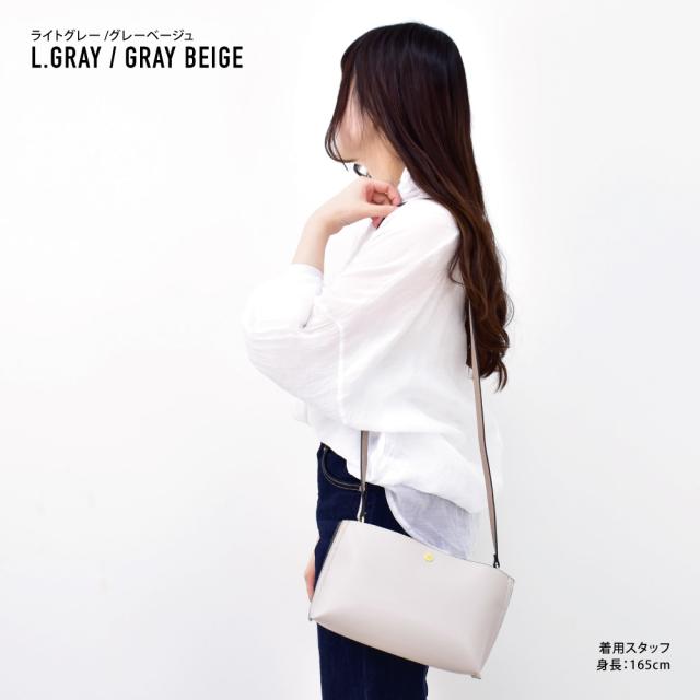 ショルダーバッグ