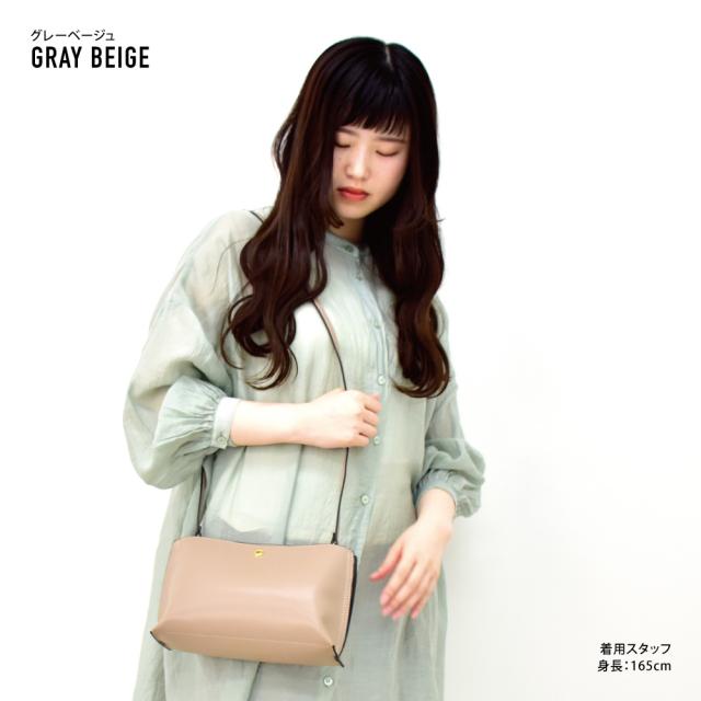 ショルダーバッグ