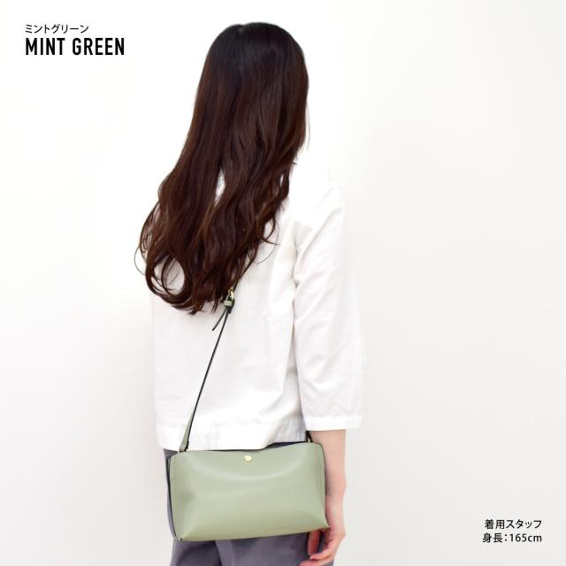 ショルダーバッグ