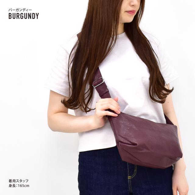 ショルダーバッグ