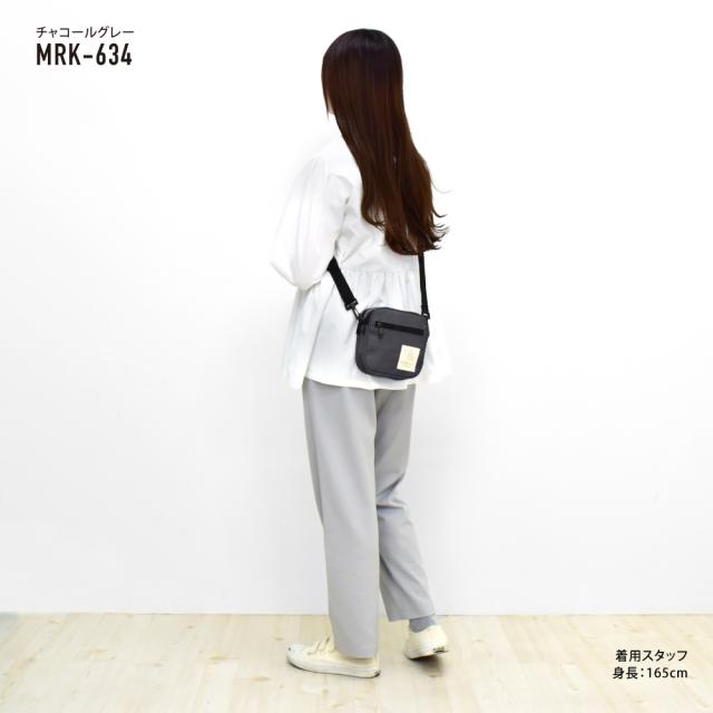 ショルダーバッグ