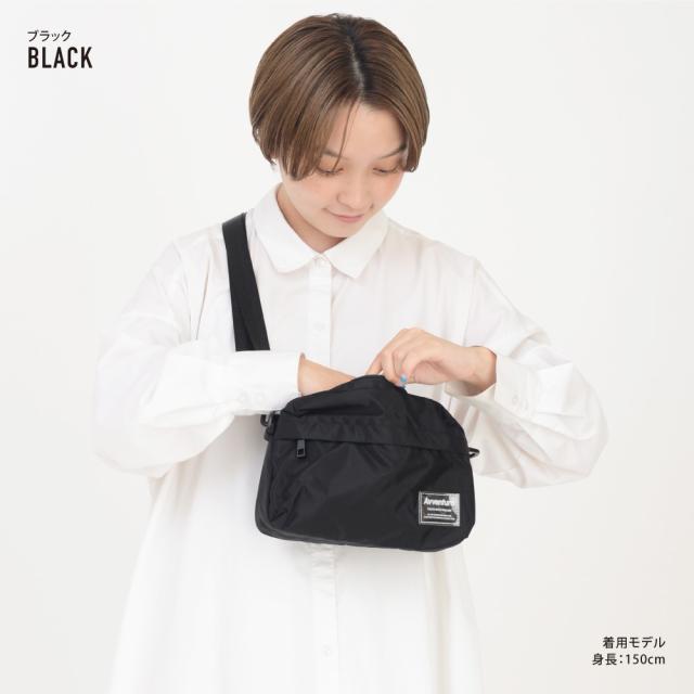 ショルダーバッグ