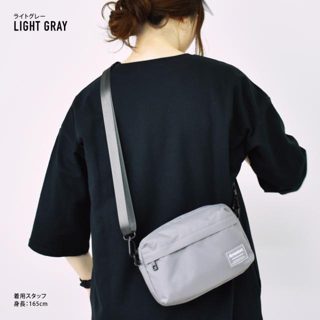 ショルダーバッグ