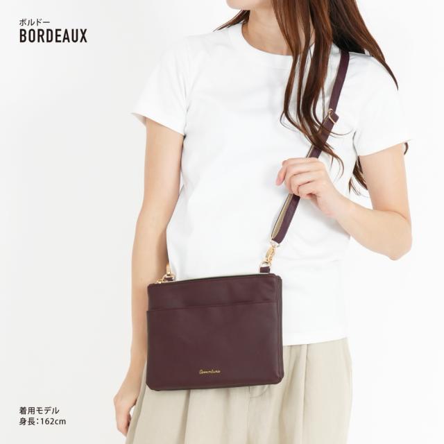 ショルダーバッグ