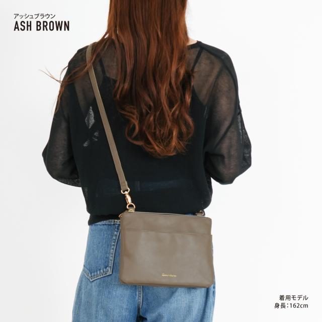 ショルダーバッグ