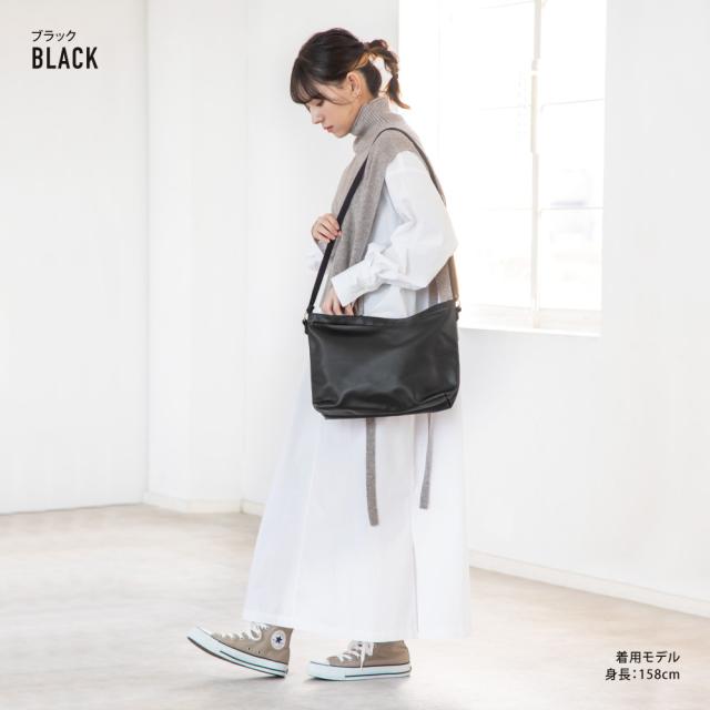 ショルダーバッグ