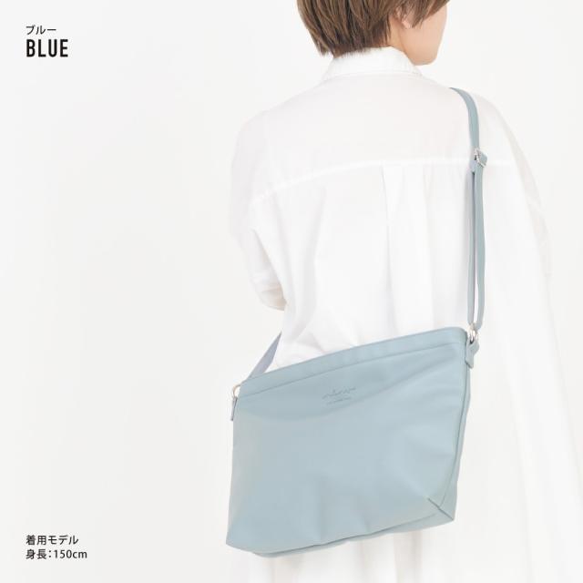 ショルダーバッグ