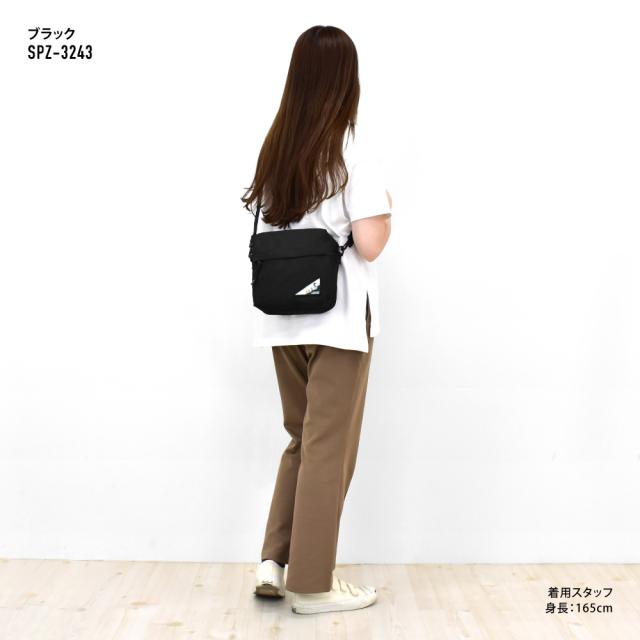 ショルダーバッグ