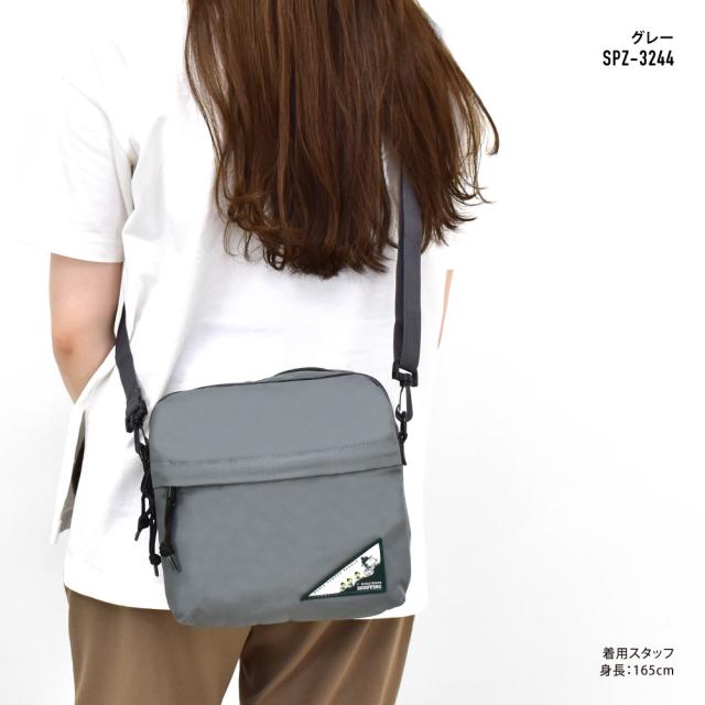 ショルダーバッグ