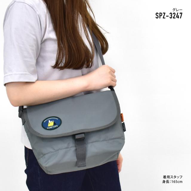 ショルダーバッグ