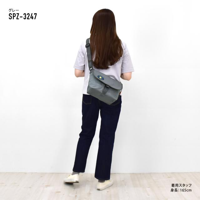 ショルダーバッグ