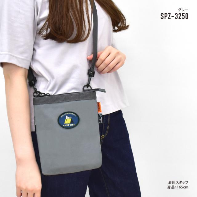 ショルダーバッグ