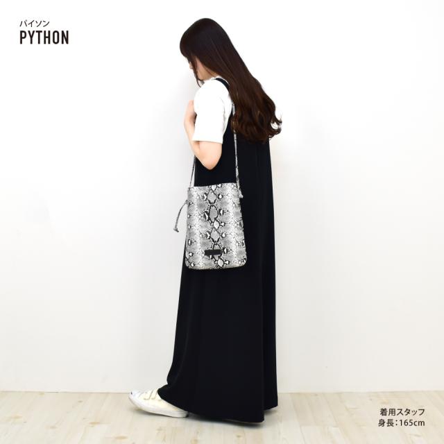 ショルダーバッグ