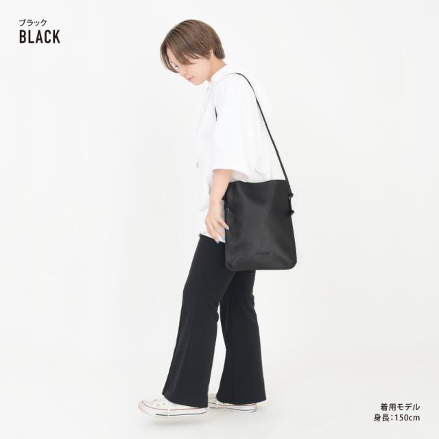 ショルダーバッグ