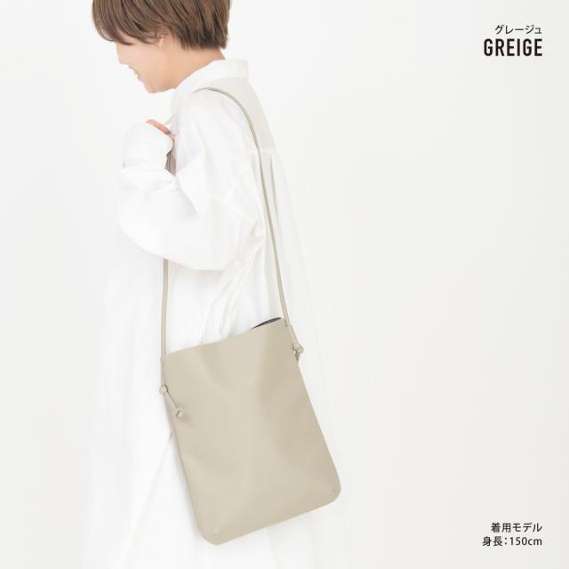 ショルダーバッグ