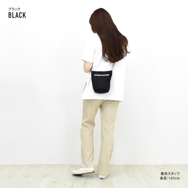 ショルダーバッグ