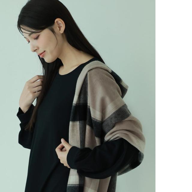ベージュ　モカベージュ　大判ストール
