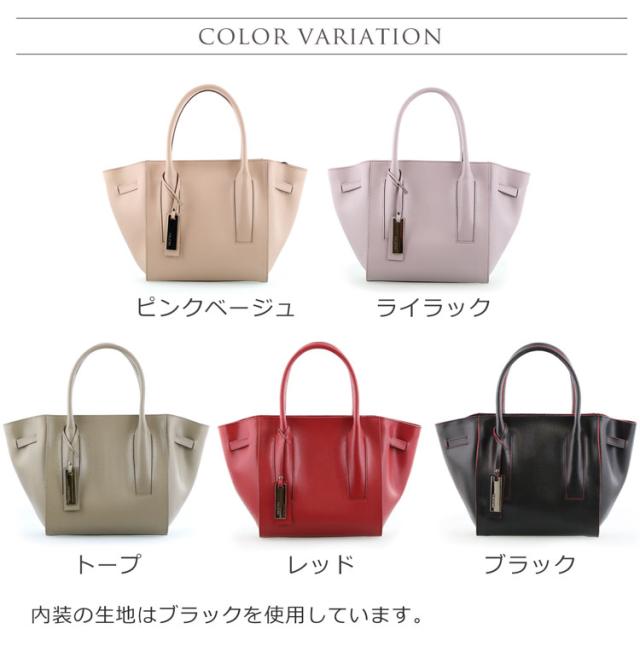 大好きなカフェでお気に入りのバッグとちょっと一息