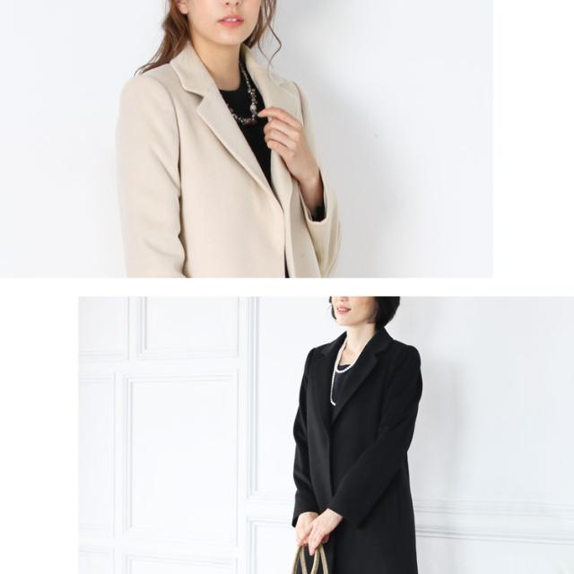 首元をすっきりときれいに見せるコート