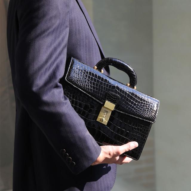 クロコダイルセカンドバッグ