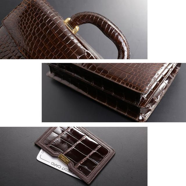 ICカードが入るカードケース付き