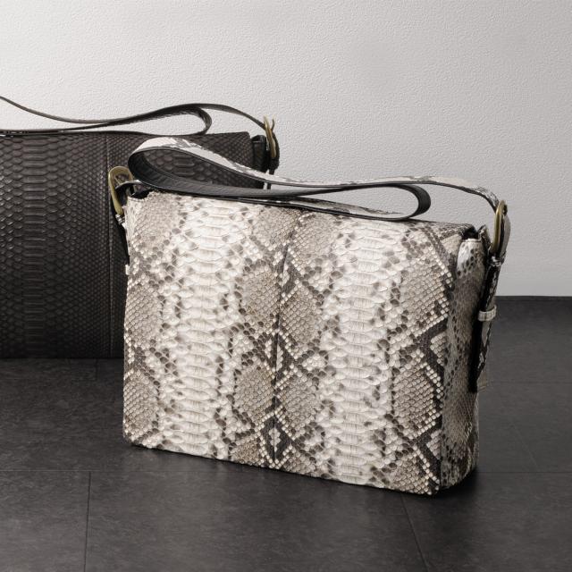ダイヤモンドパイソンショルダーバッグ