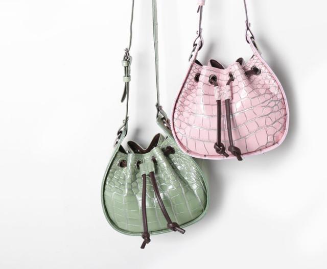 目地染め クロコダイル 巾着 ショルダーバッグ