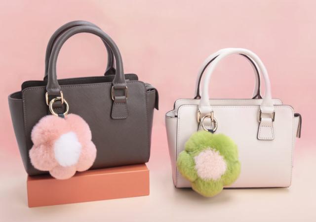 お花 フラワー ファーチャーム バッグチャーム