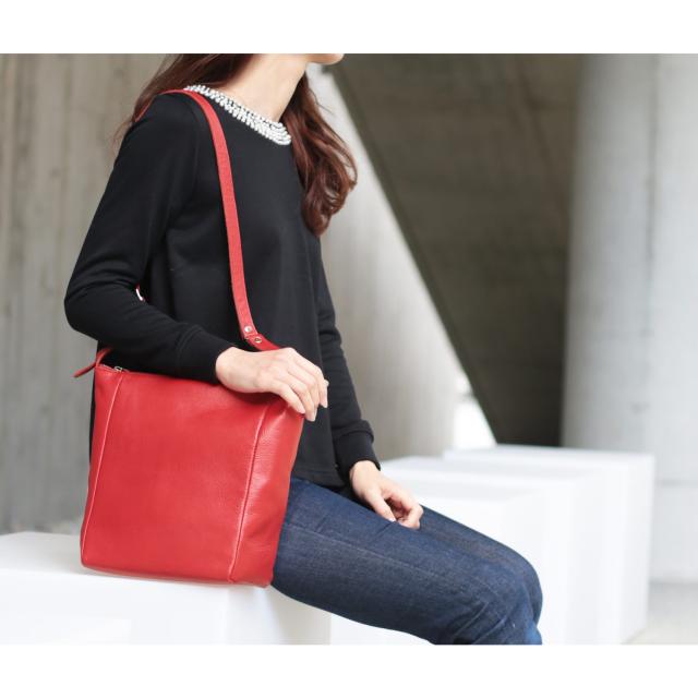 Jamale 撥水 本革 ショルダーバッグ レッド