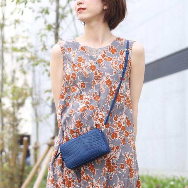 クロコダイル ミニ ショルダーバッグ アイリスブルー