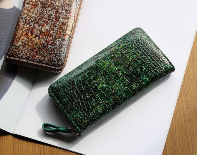 フランスクロコダイル 長財布 手染め模様 ラウンドファスナー
