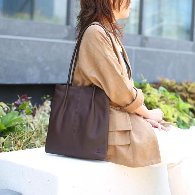 本革 トートバッグ ブラウン