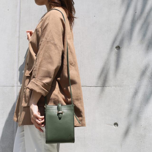 本革 ショルダーバッグ 本革 レザー