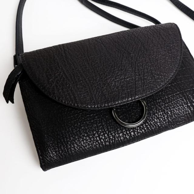 ショルダーバッグ フォーマル レディース ブラック 黒 シャーク シャークスキン 本革
