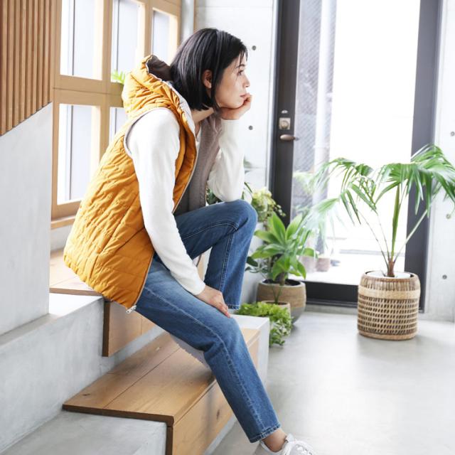 リバーシブル ダウンベスト ベスト 秋 アウター フード 大人かわいい スポーティー