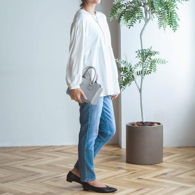 mieno kukka 本革 ハンドバッグ ミニバッグ グレー