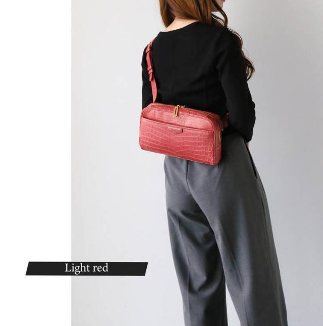 クロコダイル 赤 バッグ