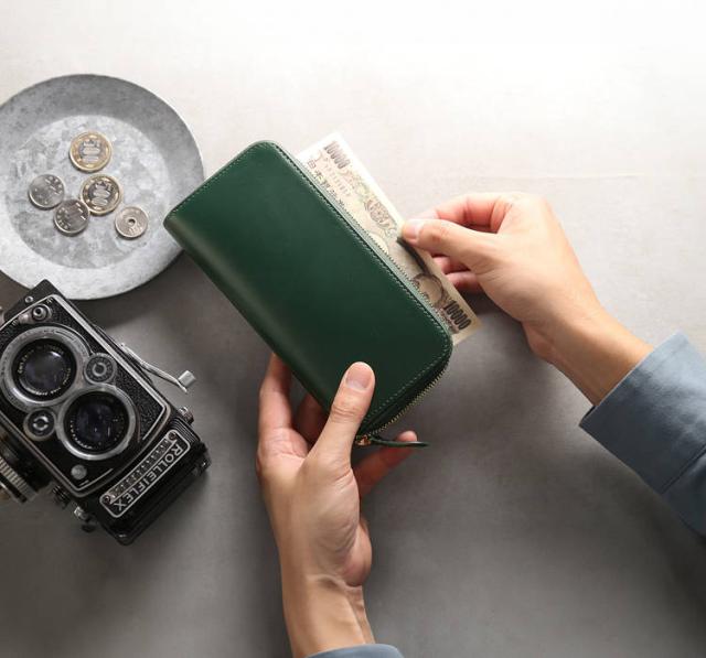 doob London コードバン ラウンドジップ 長財布 大人っぽい