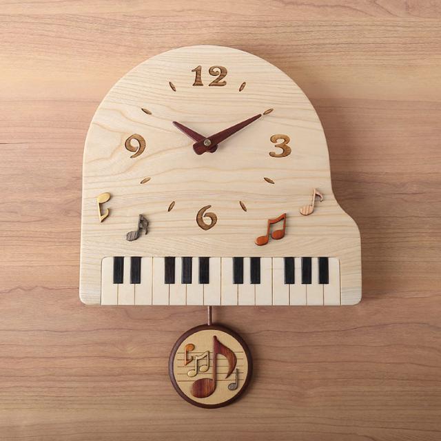 掛け時計 木製 ピアノデザイン 天然木 無着色 ウォールナット 木目
