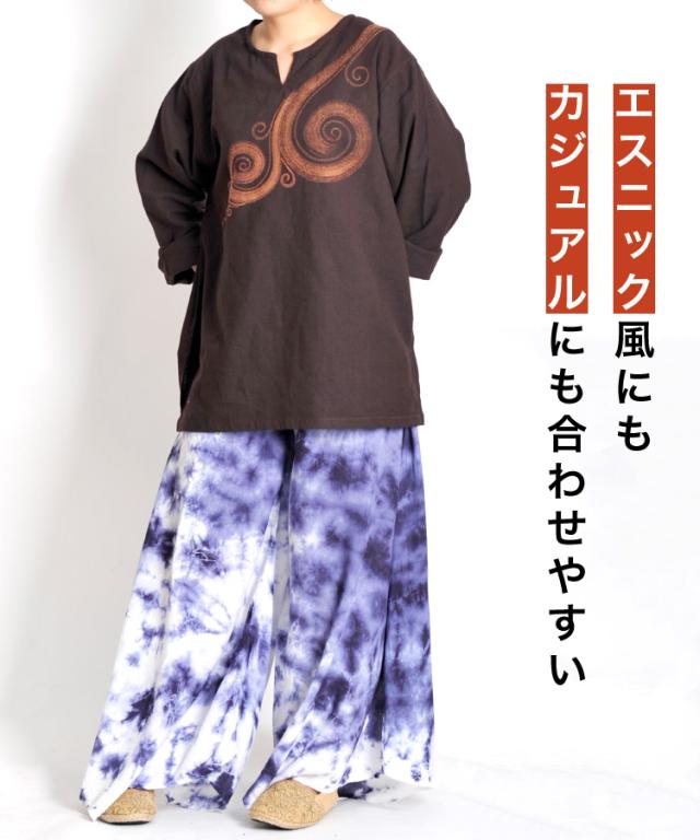 オールシーズンこだわりアジカジ。ぐるりんキーネックプルオーバー