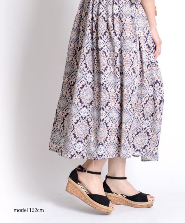 ゆるっとキマる。ダマスク柄ワンピース