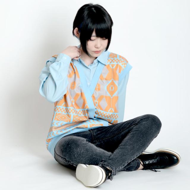 これ1枚でコーデがキマるネイティブ柄ドッキングベストシャツ