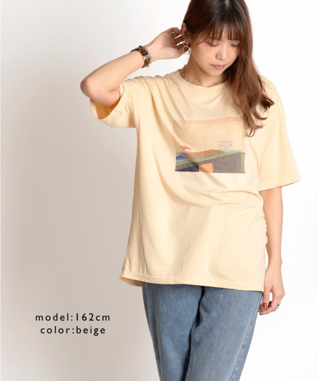 大人な風合い。アートプリント半袖Tシャツ