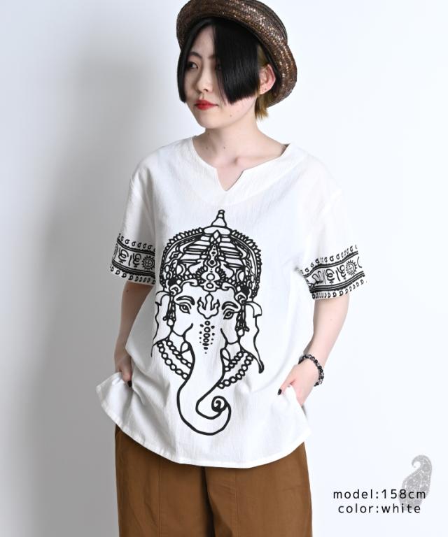 キーネックシャツ