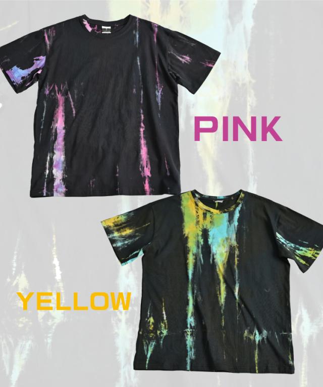 アクセントをプラス。ブラックベースタイダイTシャツ