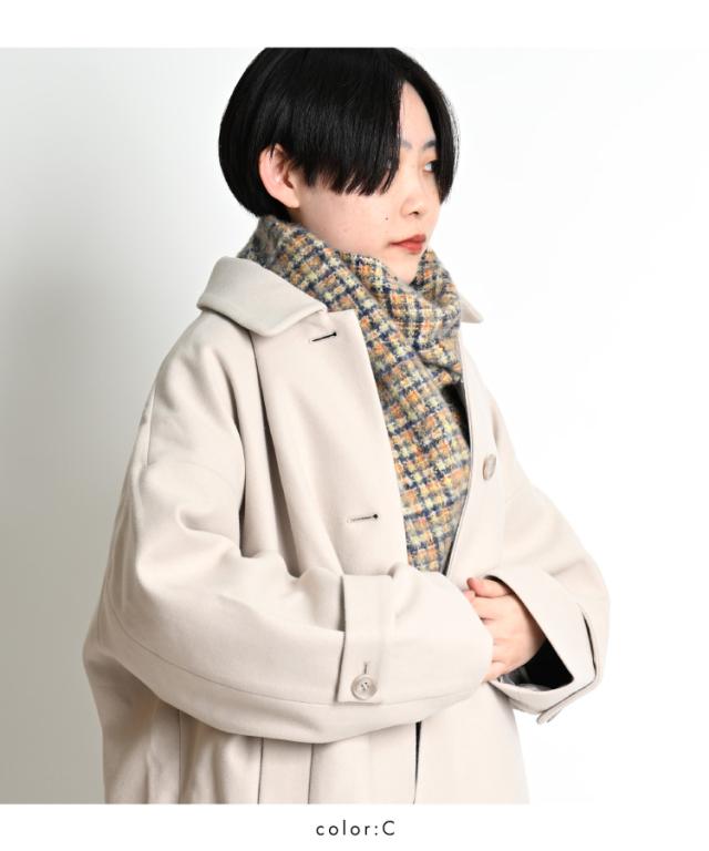 装いに彩りを。ミックスマフラー